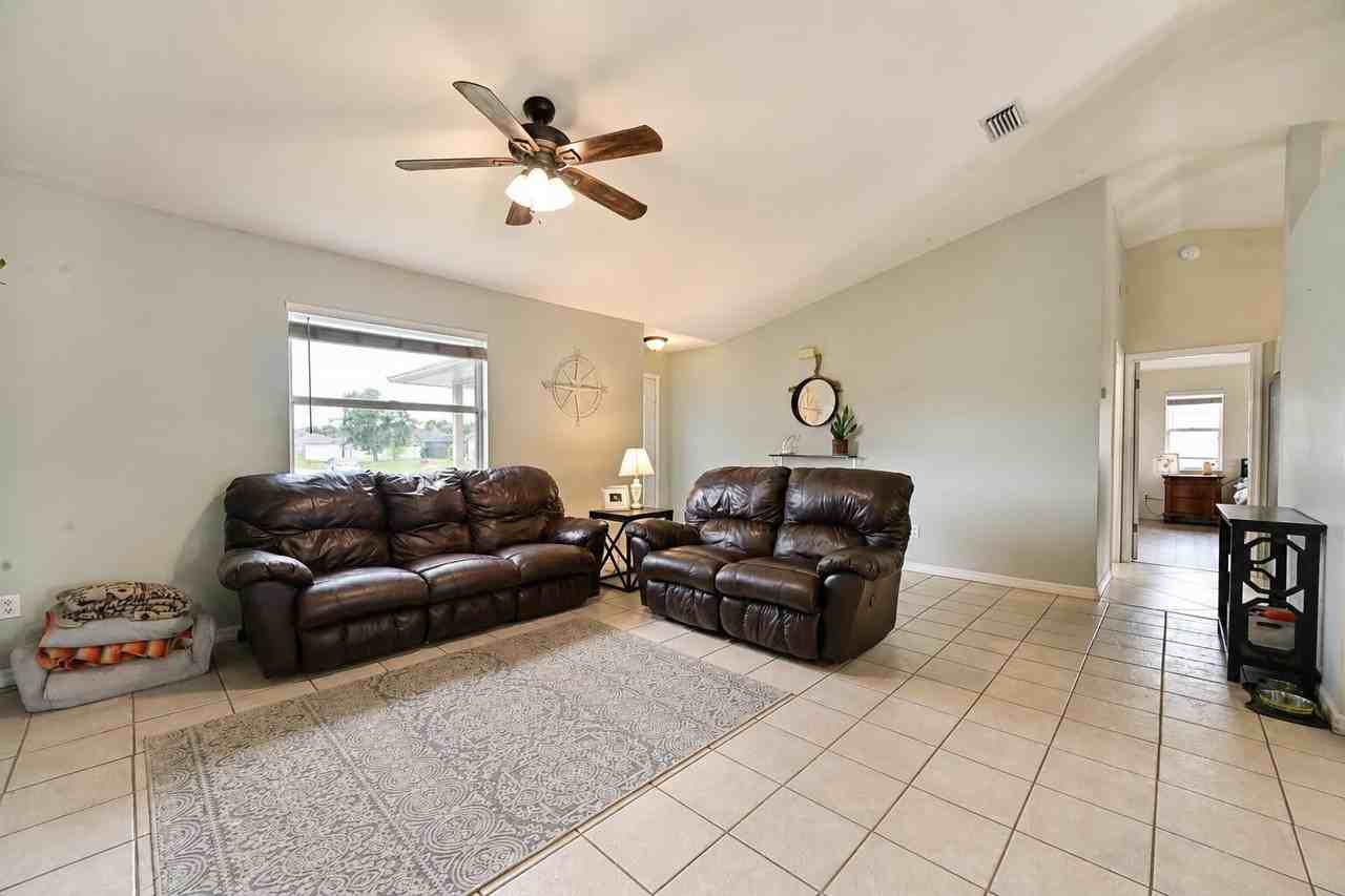 1755 Sw Castinet Ln - Photo 6 of 32