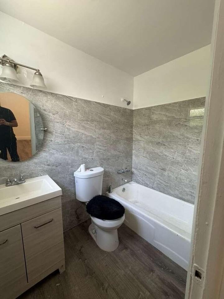1123 Nw 3rd Ave #2 - Photo 6 of 10