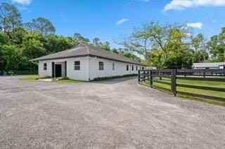 708 Rambling Drive Cir - Photo 4 of 42