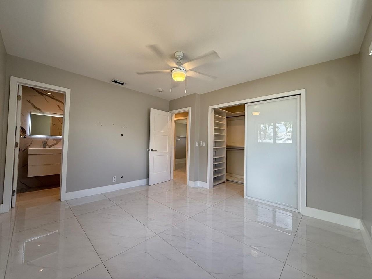 4901 Ne 13th Ter - Photo 6 of 21