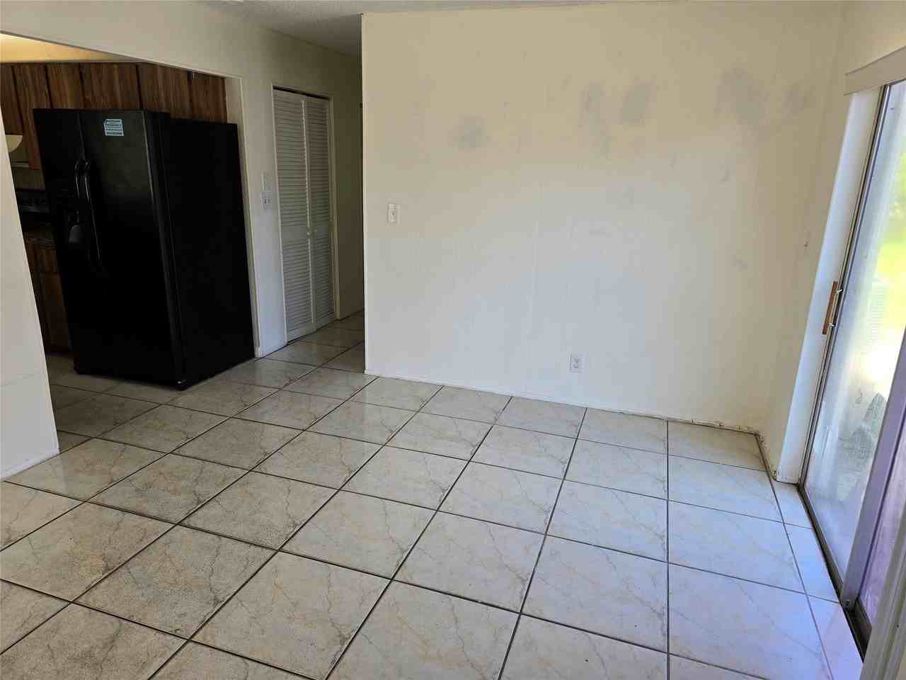 433 Sw 61st Ter - Photo 6 of 17