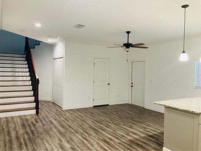 2301 Sw Barber Ln - Photo 3 of 7