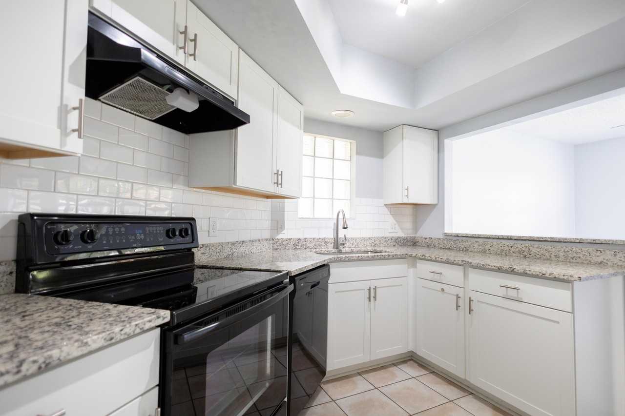 110 Weybridge Cir #A - Photo 6 of 14