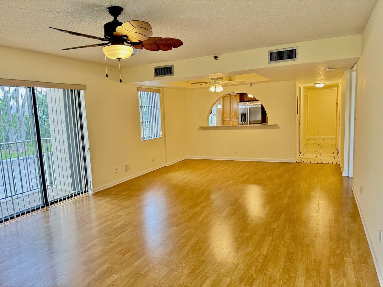 7030 Half Moon Cir #121 - Photo 7 of 33