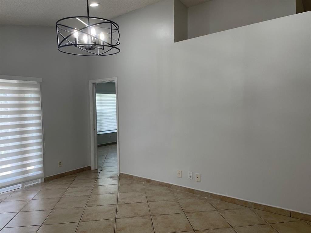 17484 Sw 22nd St - Photo 4 of 42