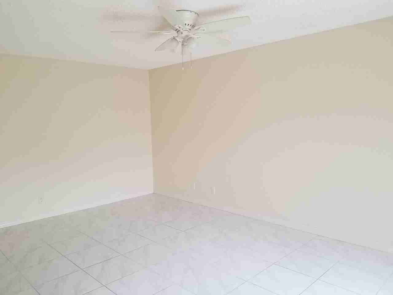 1313 Peppertree Trl #D - Photo 7 of 17