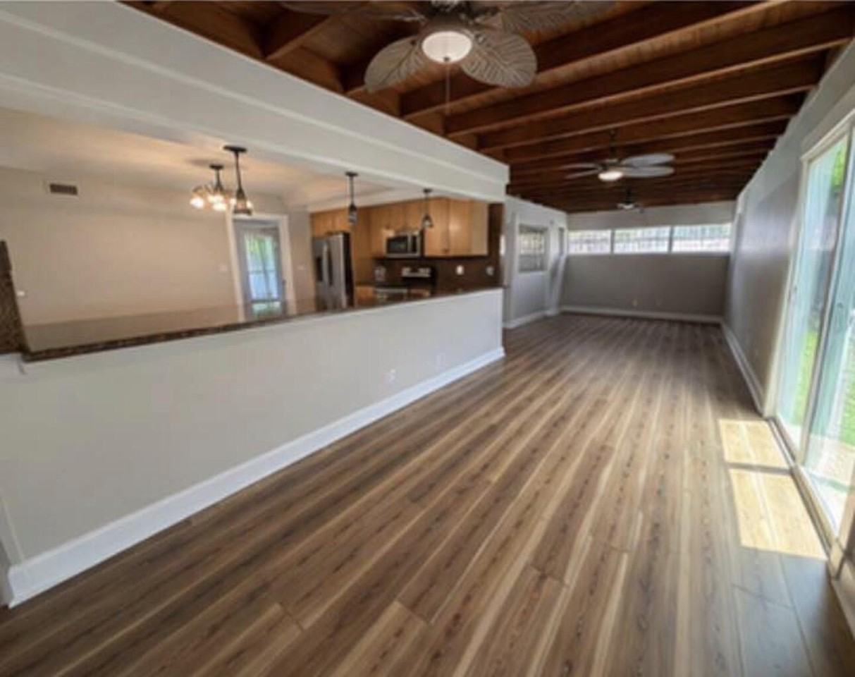 4421 Ne 23rd Ave - Photo 4 of 12