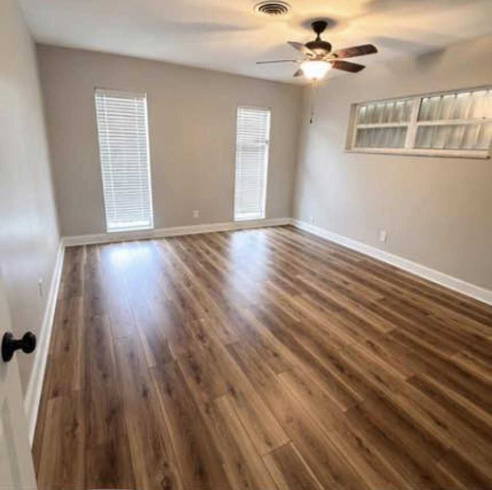 4421 Ne 23rd Ave - Photo 5 of 12