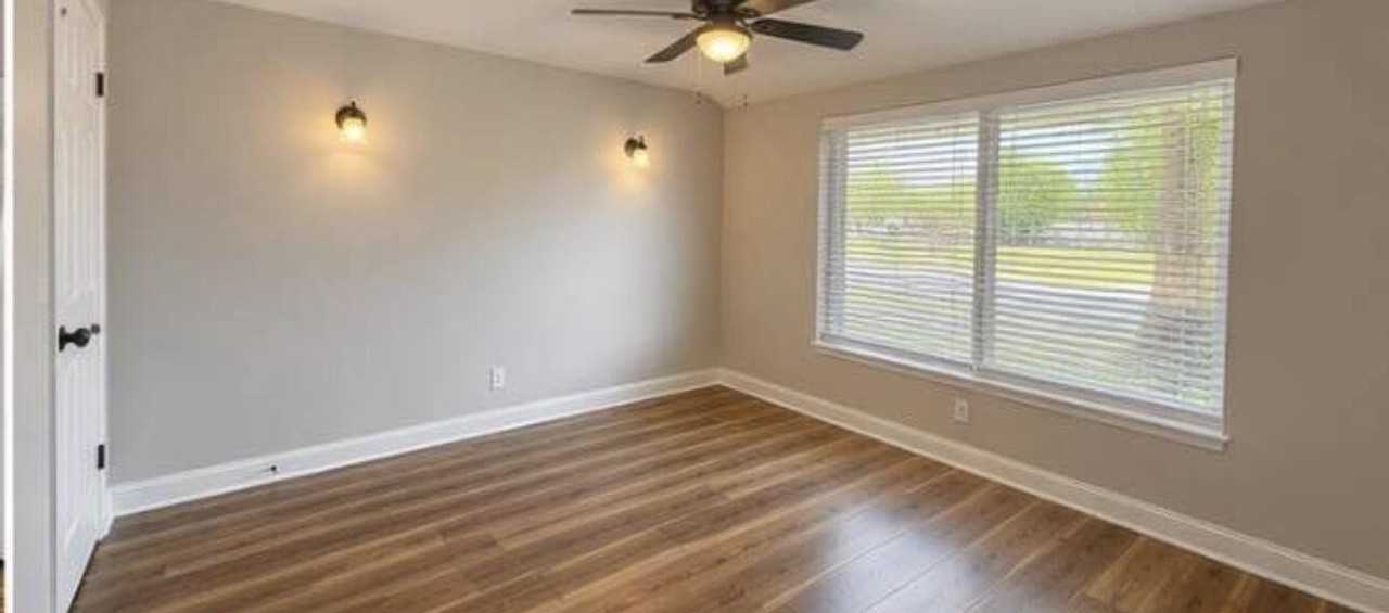 4421 Ne 23rd Ave - Photo 6 of 12
