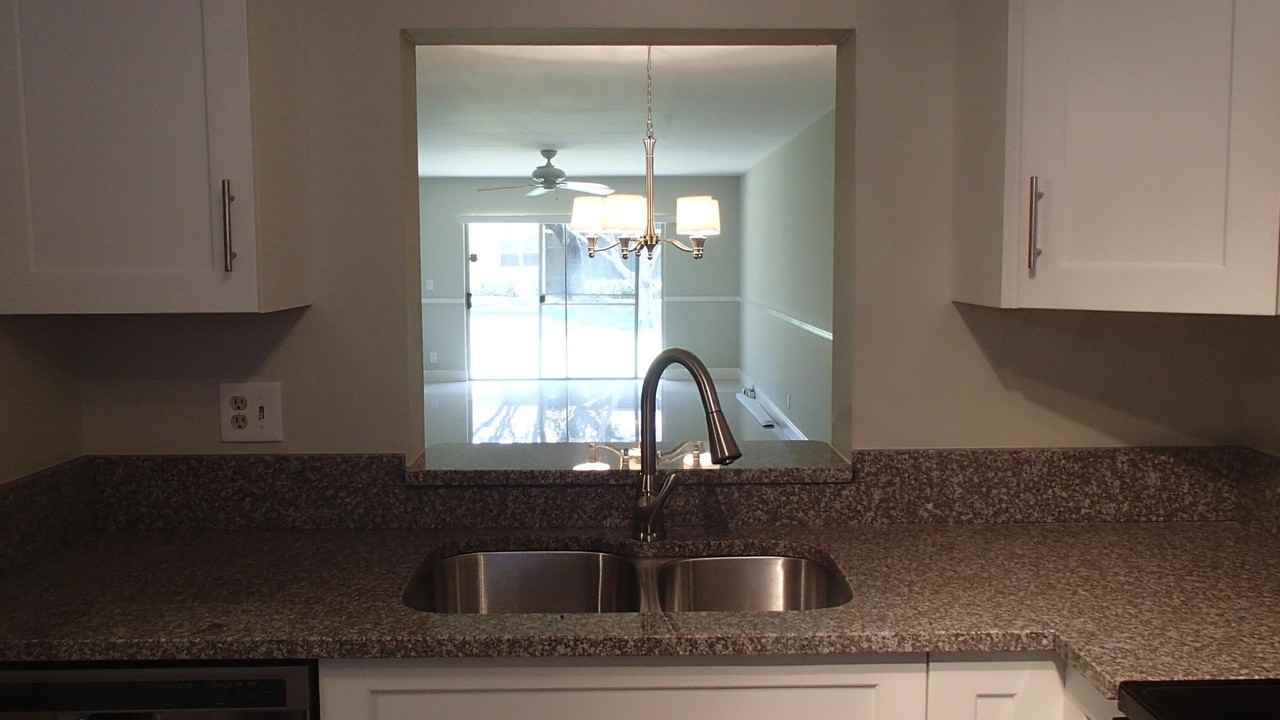 2895 Sw 22nd Ave #1020 - Photo 2 of 17