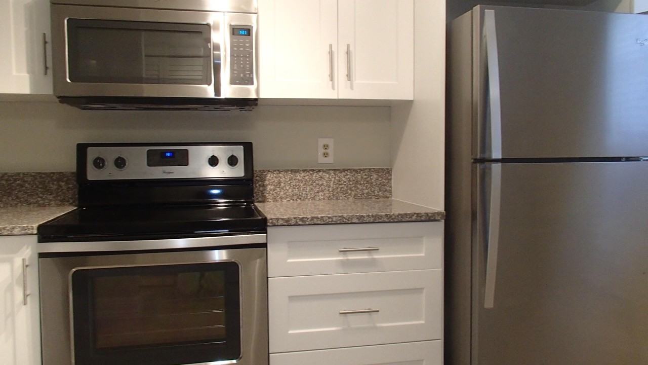 2895 Sw 22nd Ave #1020 - Photo 3 of 17