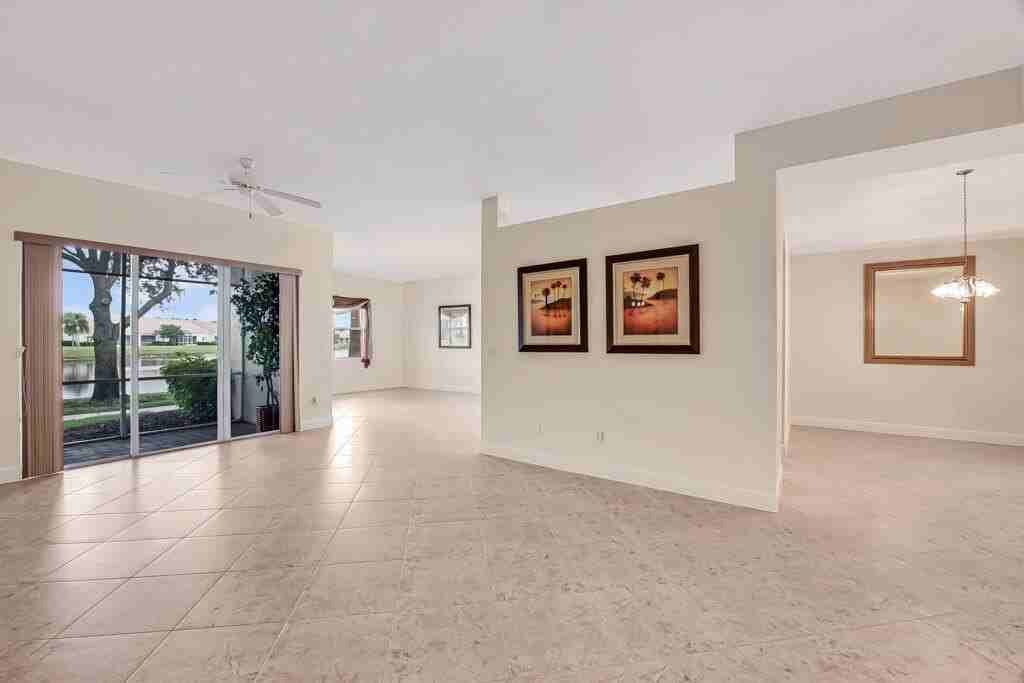 9777 Bowline Dr #102 - Photo 7 of 50