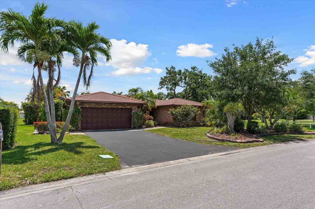 11580 Nw 20th Dr - Photo 2 of 50