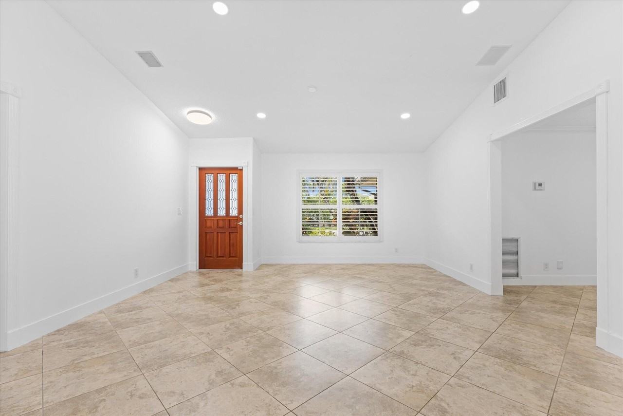 11580 Nw 20th Dr - Photo 6 of 50