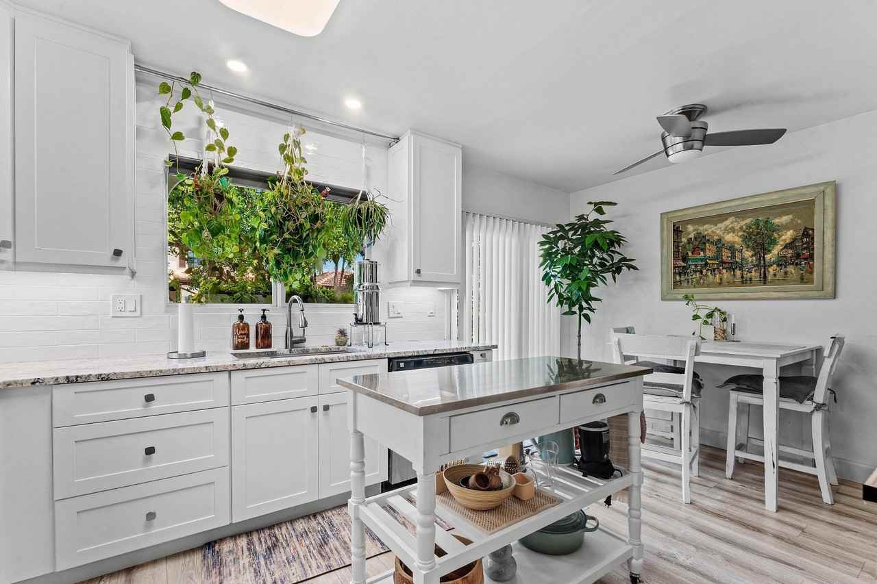 1476 Via Del Sol - Photo 7 of 21