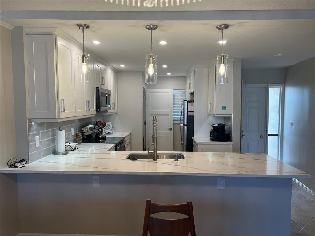 1523 E Hillsboro Blvd #334 - Photo 3 of 38