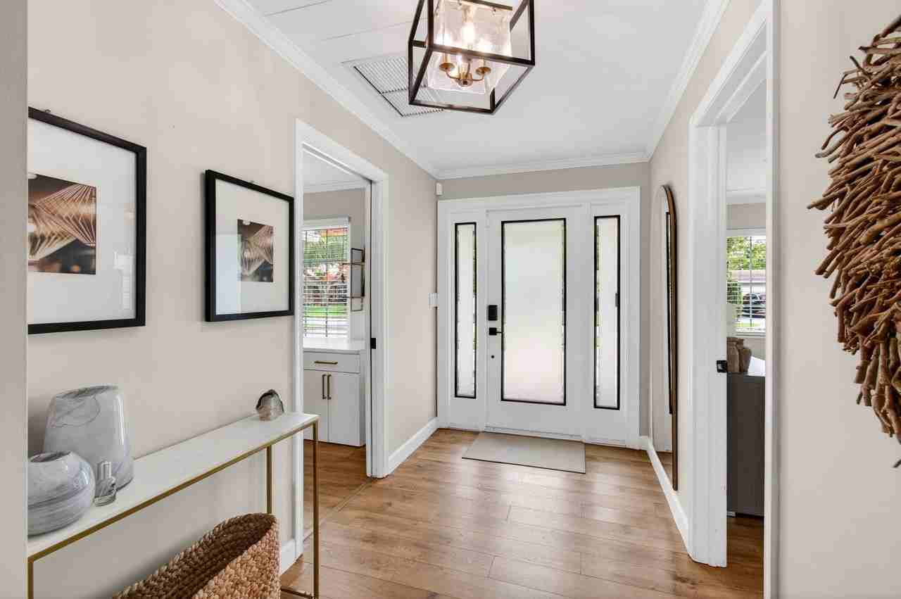 998 Sw 7th St - Photo 7 of 50