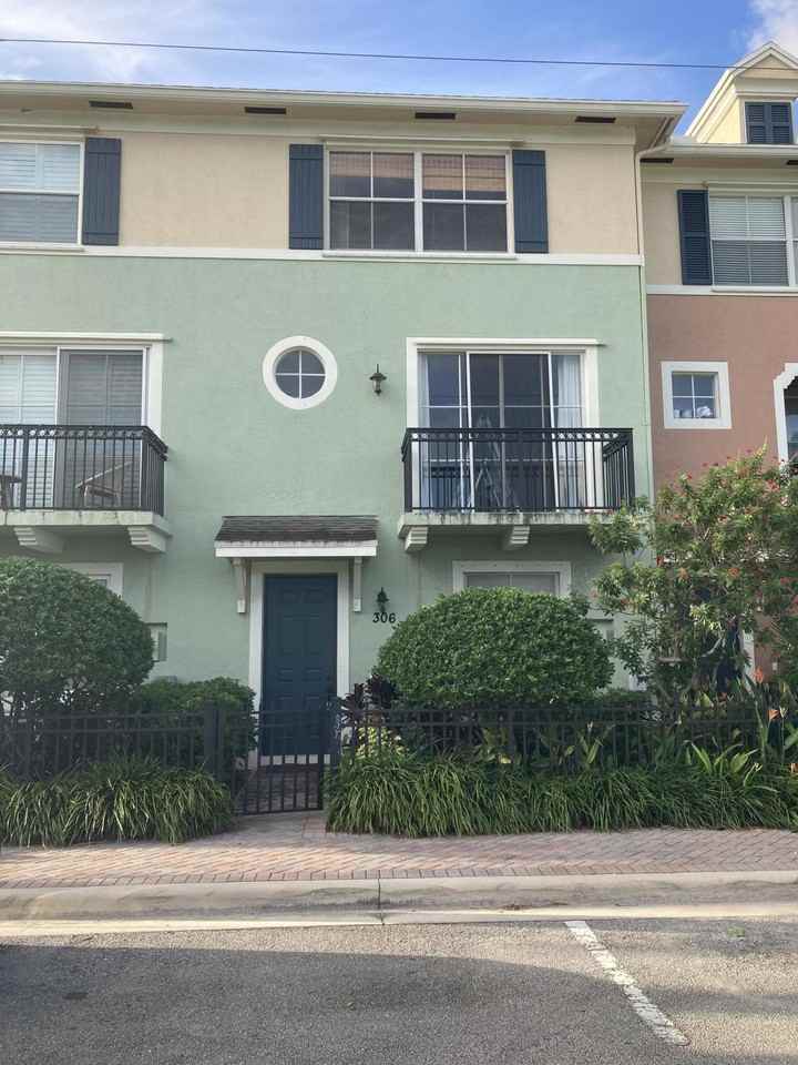 306 Nw 1st St #306 - Photo 4 of 19