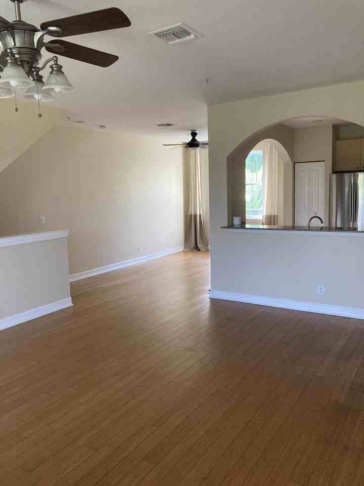306 Nw 1st St #306 - Photo 6 of 19