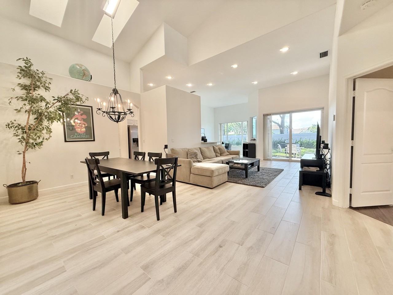 46 Pinnacle Cv - Photo 2 of 28
