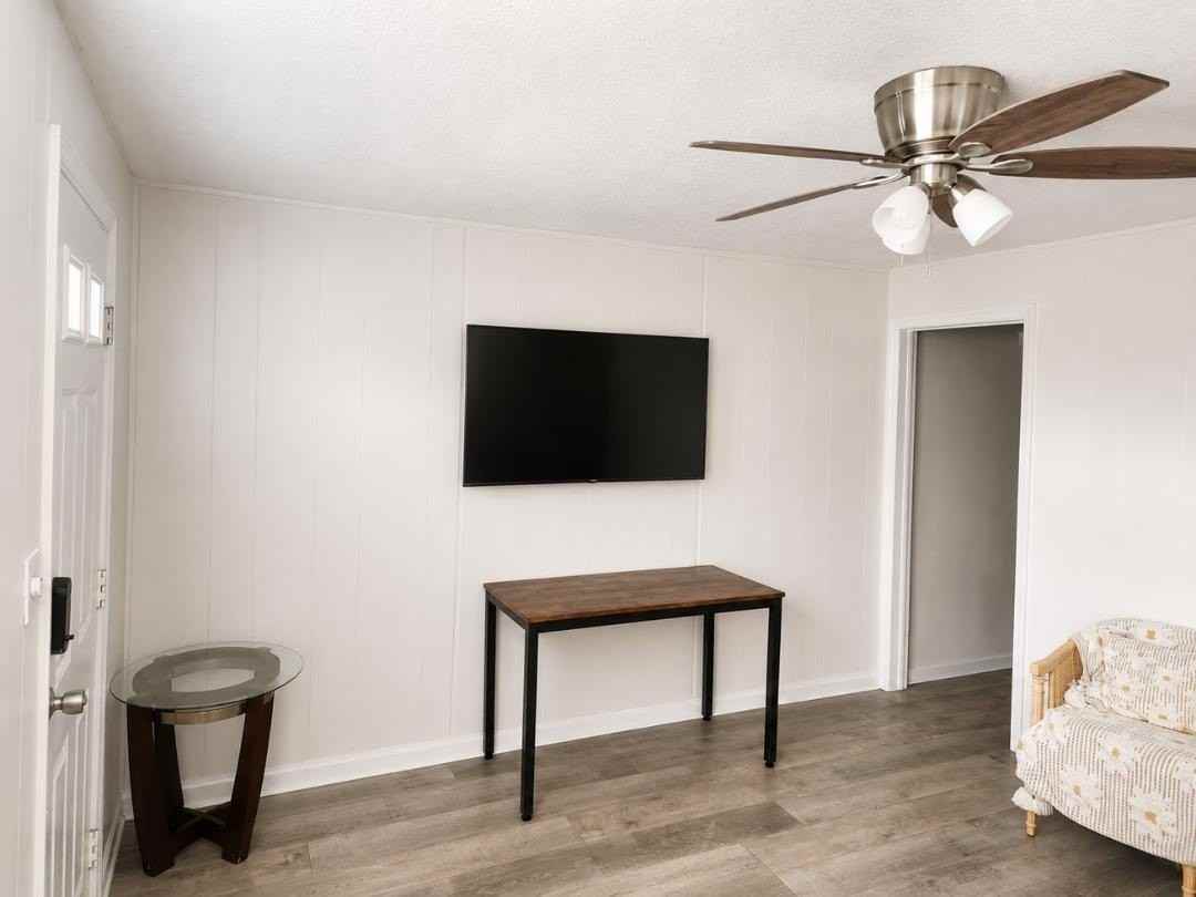 714 N 7th St #5 - Photo 2 of 10