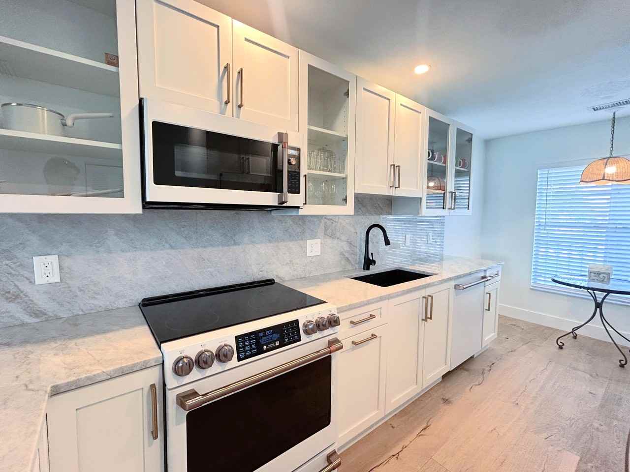 1030 Silk Oak Ter #203 - Photo 2 of 7