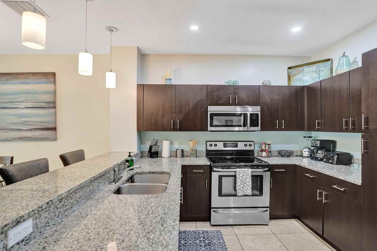 2353 Se 5th St #2353 - Photo 4 of 18