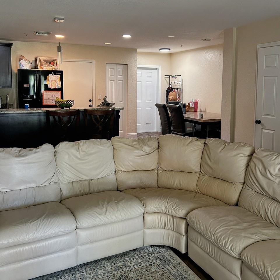 465 Se Bloxham Way - Photo 6 of 19
