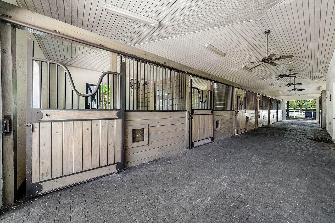 14565 Belmont Trce #BARN - Photo 4 of 42