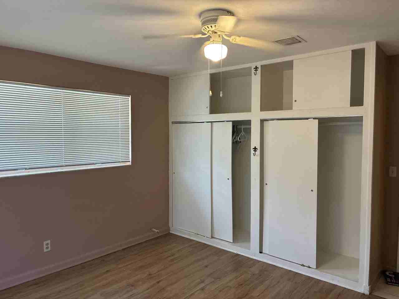 517 Silver Beach Rd - Photo 6 of 10