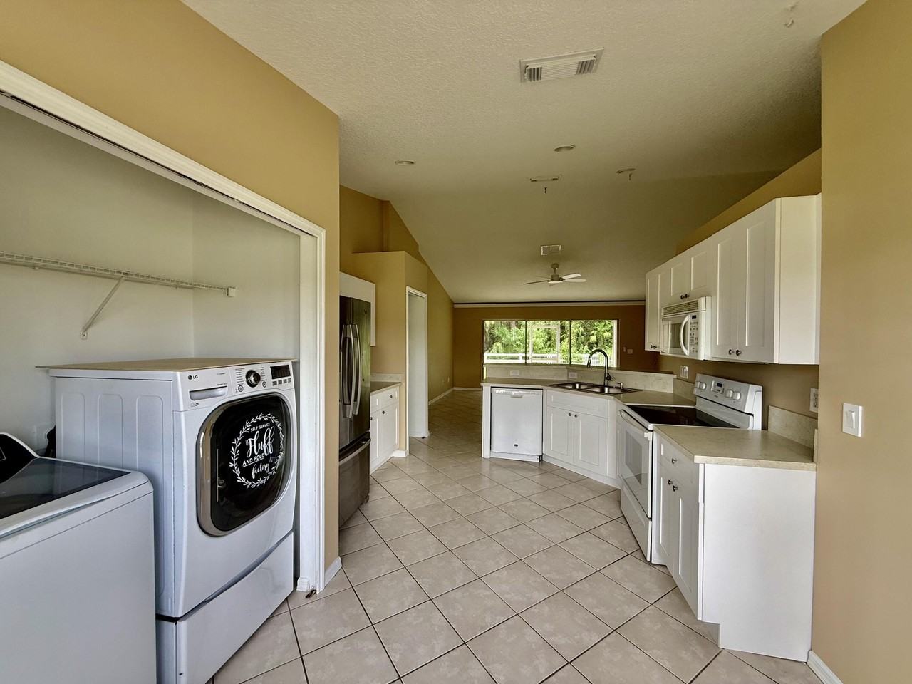 1842 Sw Leafy Rd - Photo 3 of 17