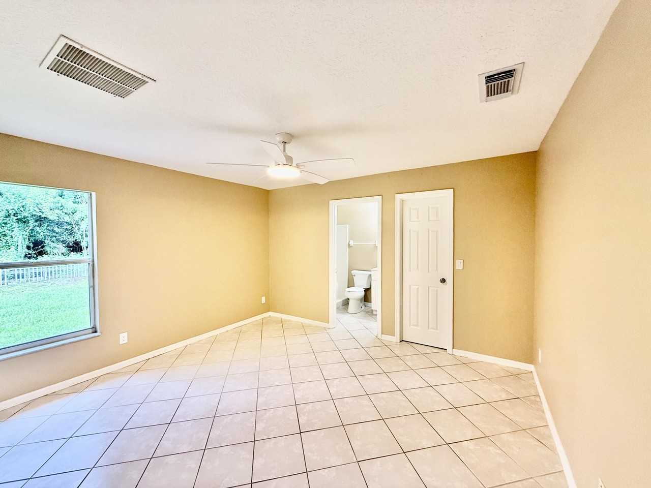 1842 Sw Leafy Rd - Photo 5 of 17