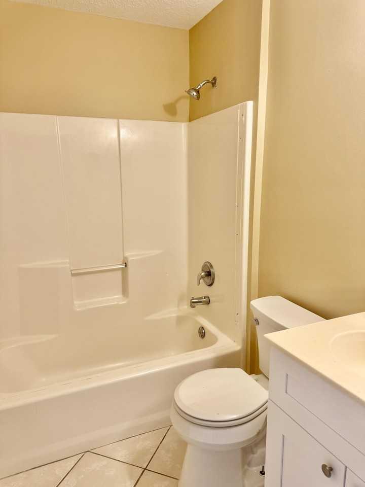1842 Sw Leafy Rd - Photo 7 of 17