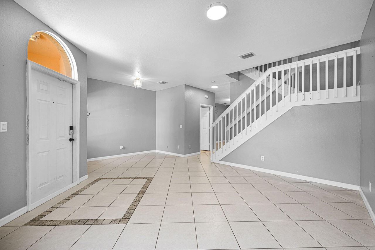 603 W Santa Catalina Cir #603 - Photo 5 of 33