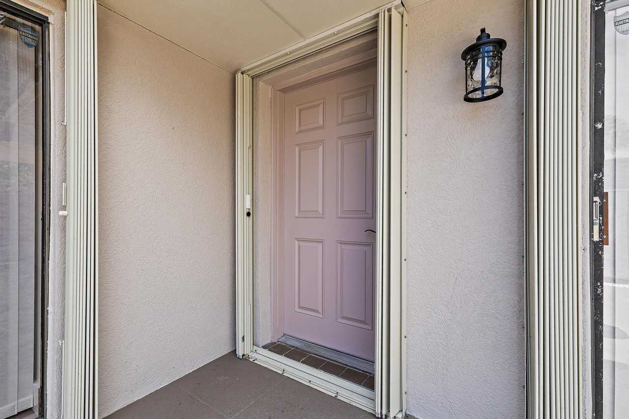 1221 12th Ct - Photo 3 of 39