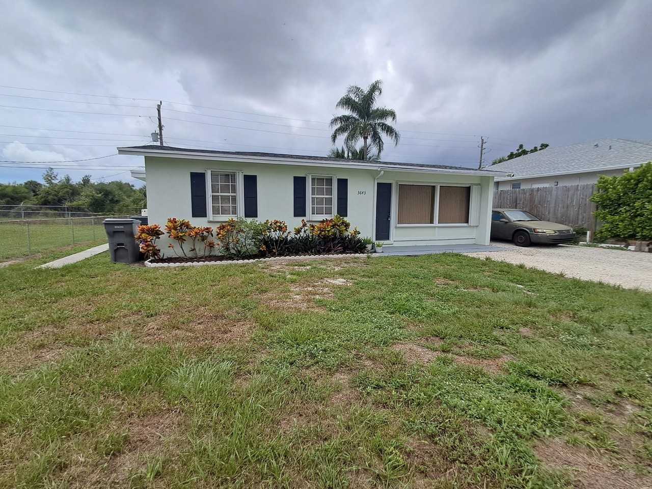 3643 Betty Ann Ct W #A - Photo 4 of 50