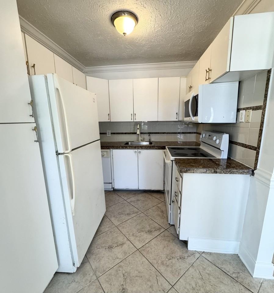 218 Kent M - Photo 5 of 20