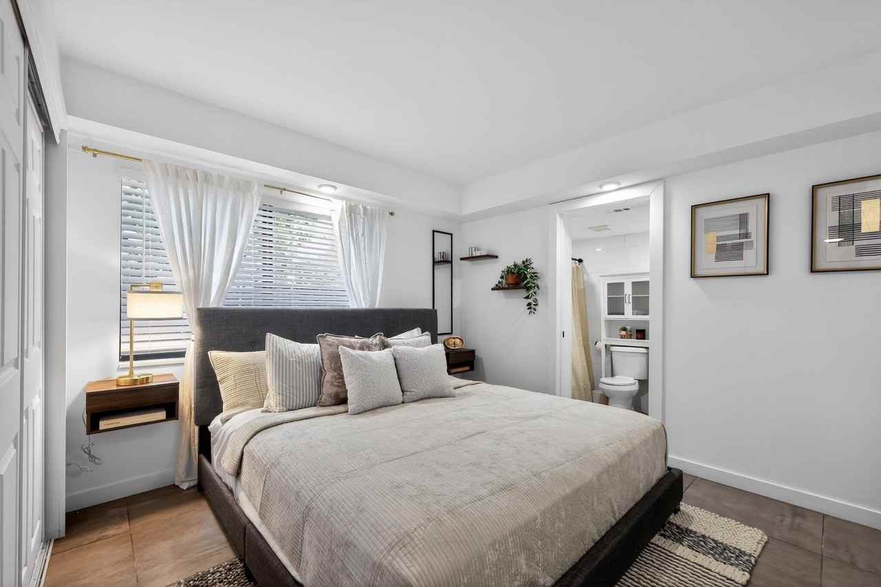 200 Nw 25th St #1-8 - Photo 7 of 22