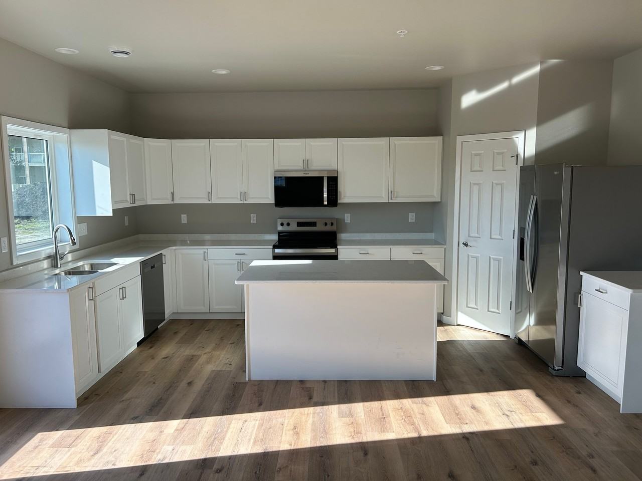 2745 38th Ave S #C - Photo 6 of 20