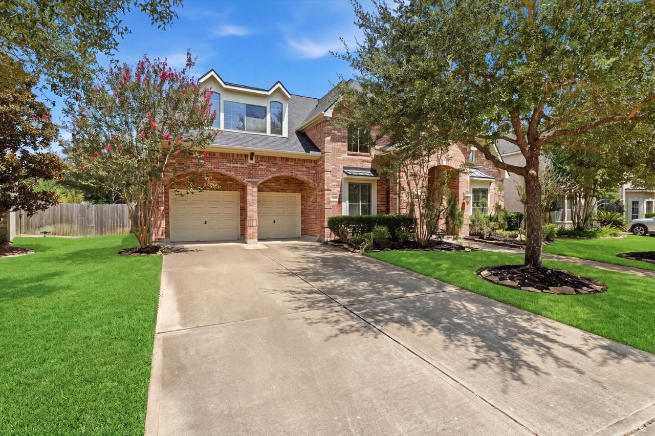 7610 Hampton Bay Ln - Photo 2 of 21
