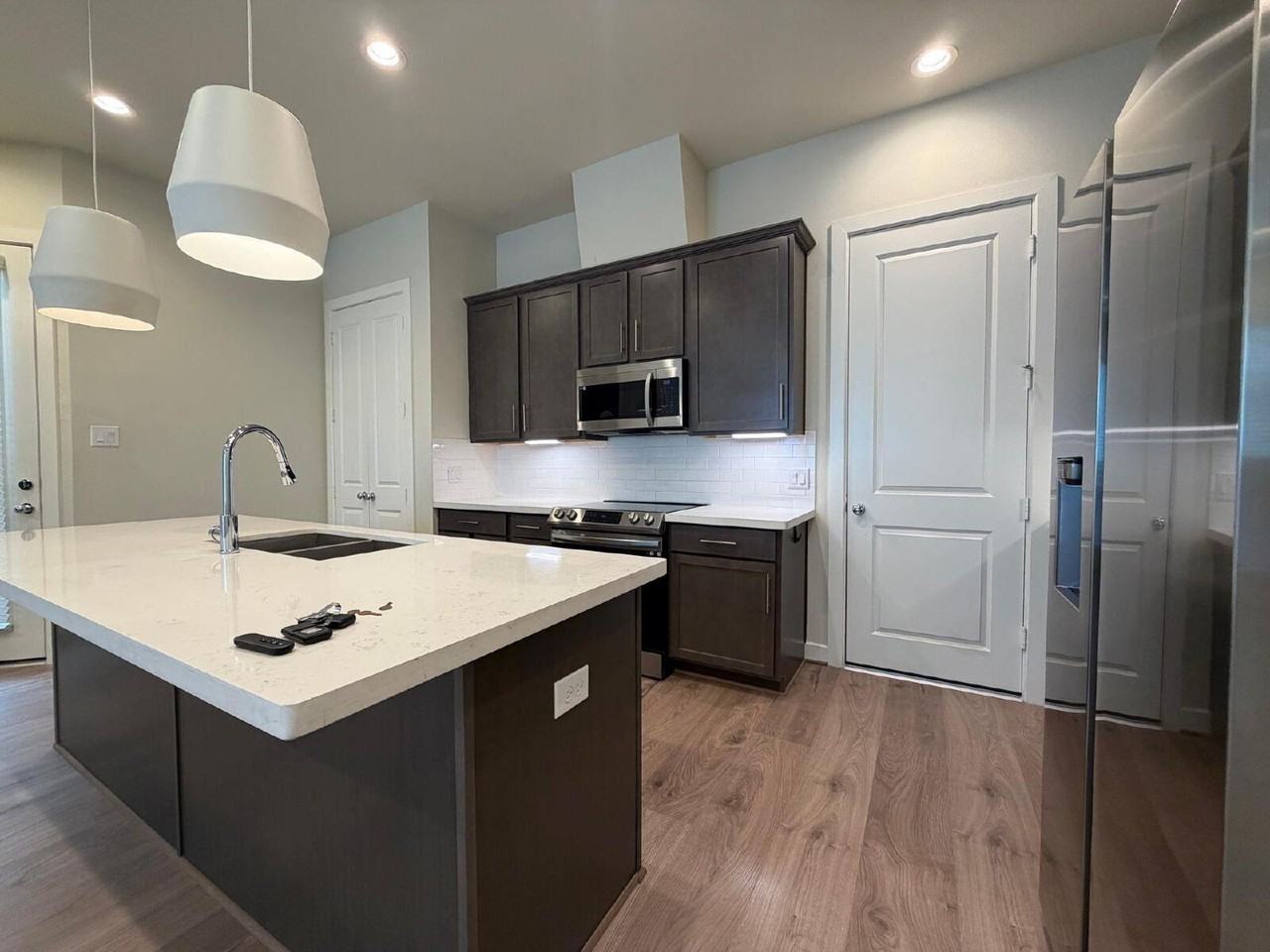 5915 Haring Ln - Photo 2 of 15