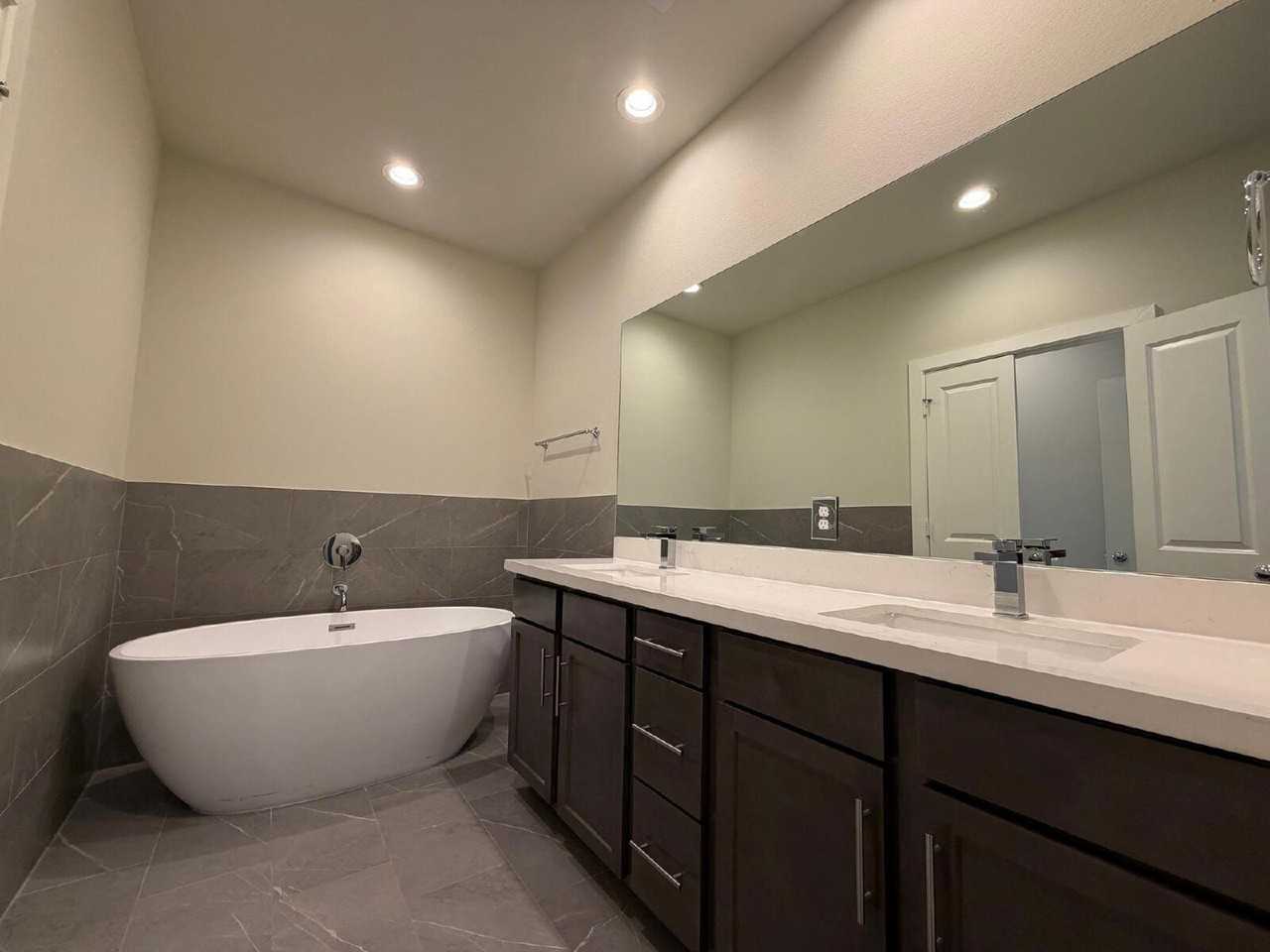 5915 Haring Ln - Photo 5 of 15