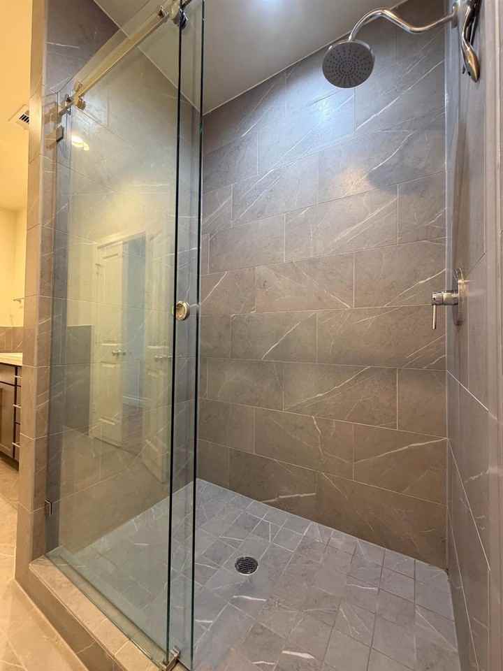 5915 Haring Ln - Photo 6 of 15