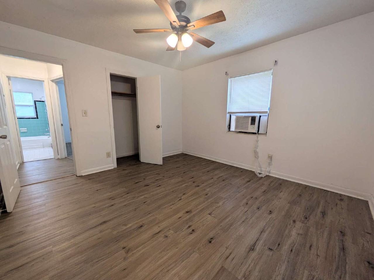 7438 Grant Ave - Photo 7 of 10