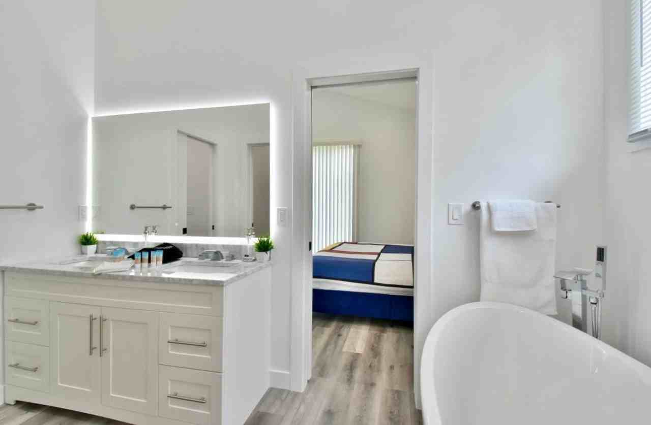1021 Gardner St - Photo 6 of 8