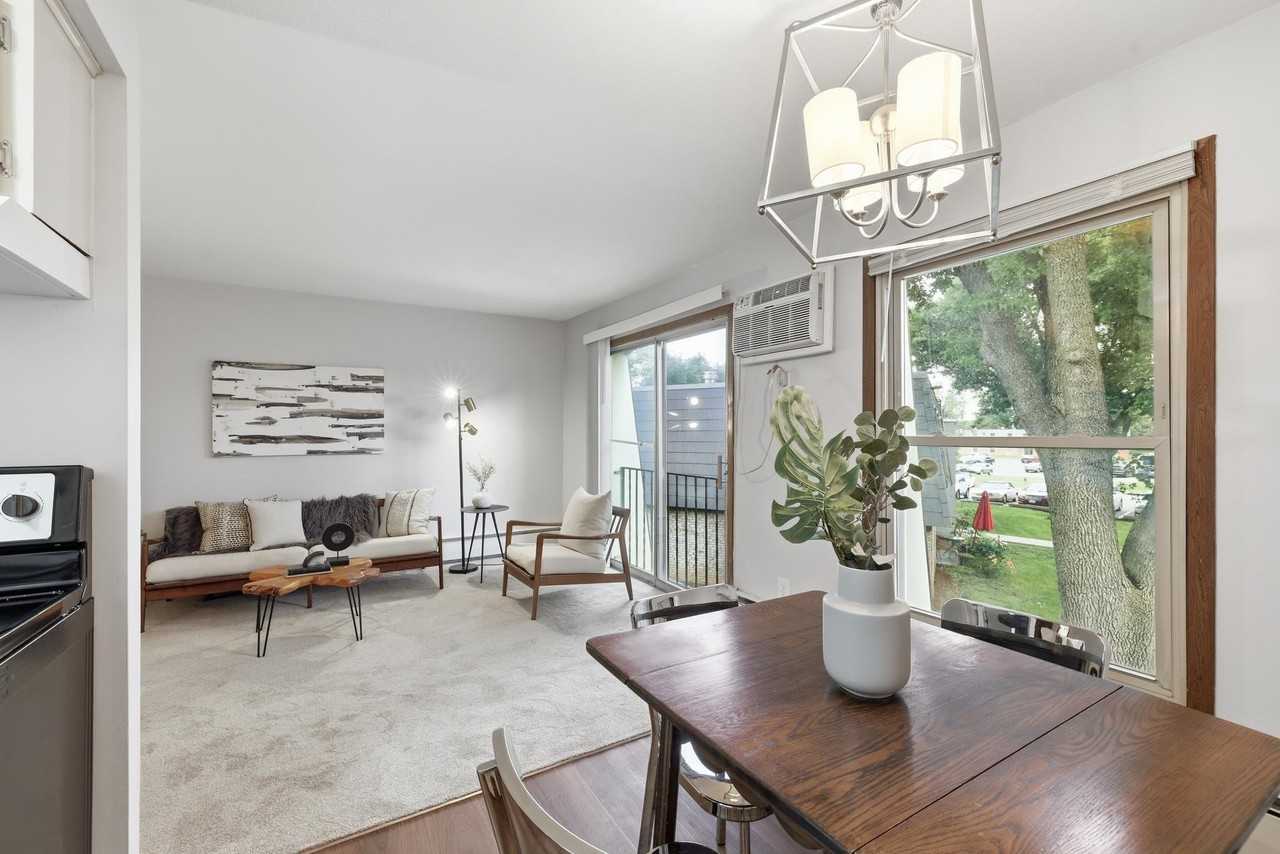 709 11th Ave S #5 - Photo 6 of 21
