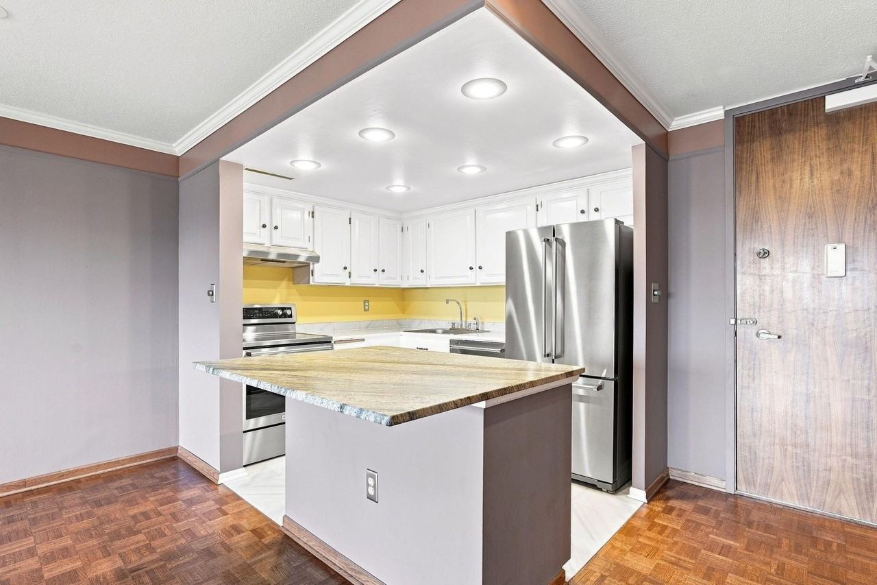 400 Groveland Ave #708 - Photo 6 of 49