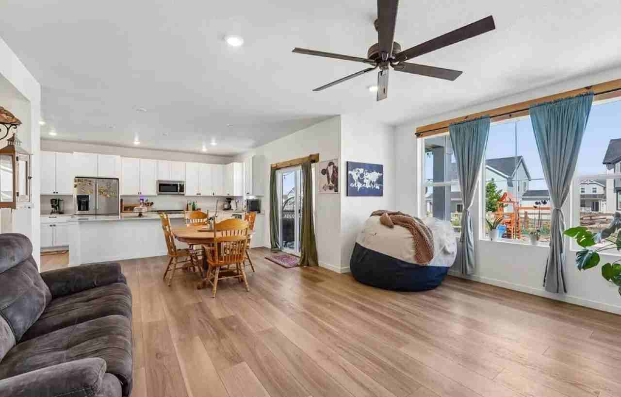 39592 Penn Rd - Photo 6 of 23