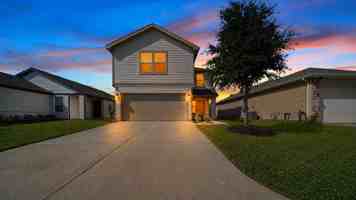 featured image of 2607 Bluewood Ct