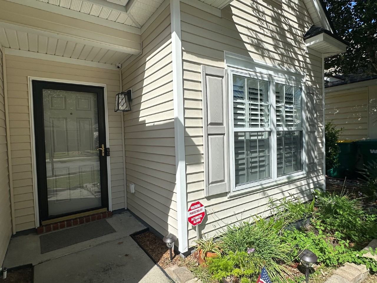 30 Gables Ln - Photo 2 of 33